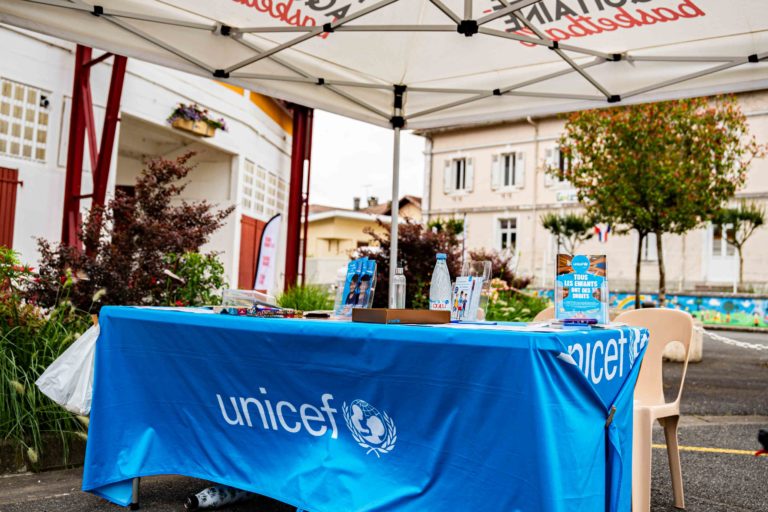 stand unicef