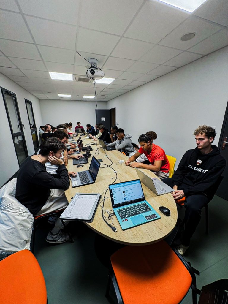 63d2cc52 be52 475c b5e3 ef82fc8b303b 2