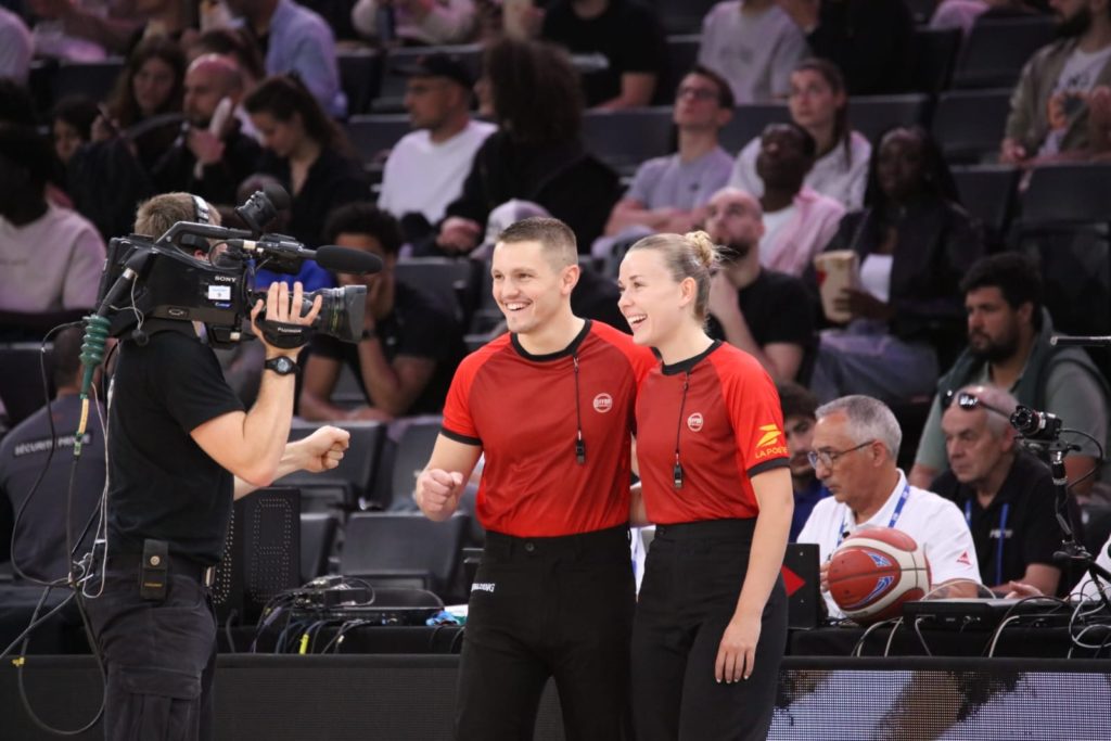 Lilou Imbert, arbitre de la finale du Trophée CDF Masculin 